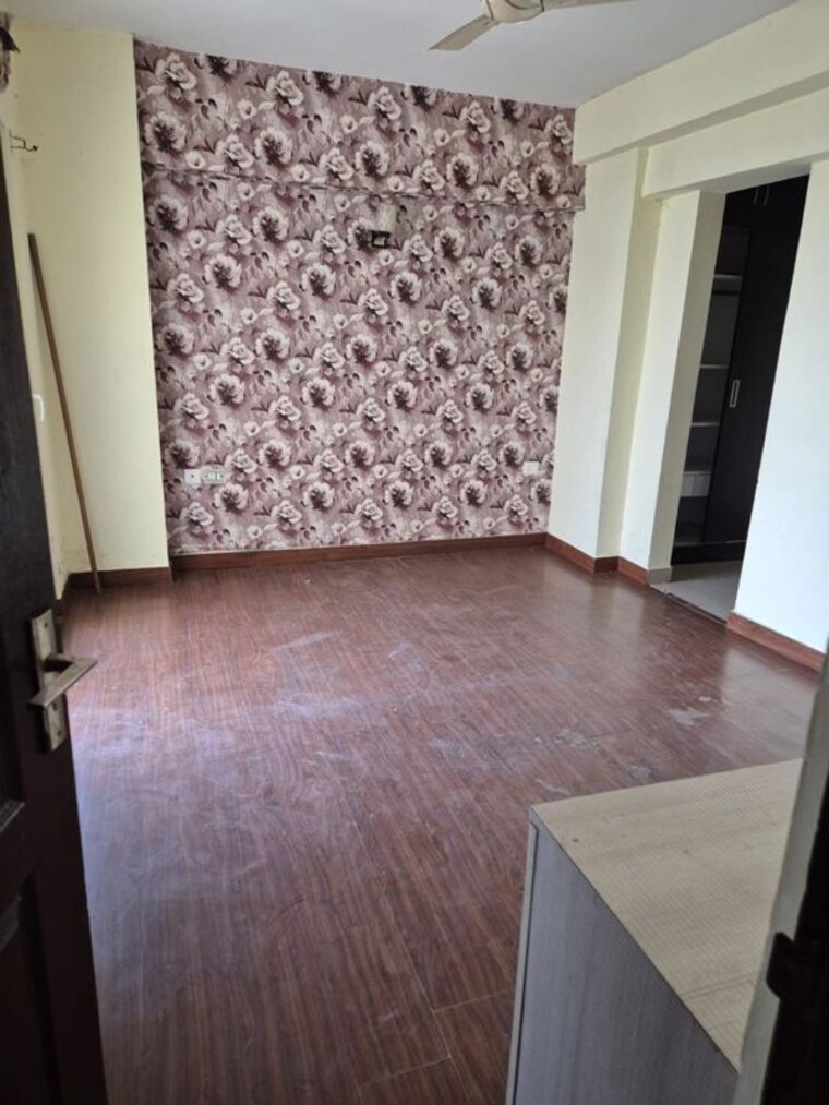Bedroom, aditya-celebrity-homes 1 Bedroom 550 Sq.Ft. Apartment In Sector 76 Noida 10693218