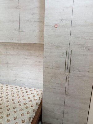 Room in 1 BHK Apartment at Bandra West – for Rent