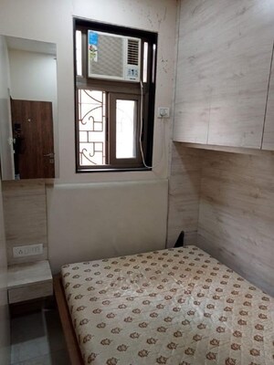 Room in 1 BHK Apartment at Bandra West – for Rent