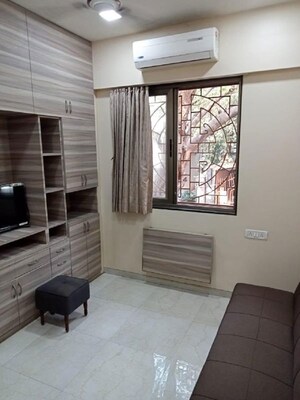 Room in 1 BHK Apartment at Bandra West – for Rent