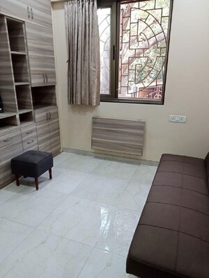 1 BHK Apartment For Rent in Bandra West