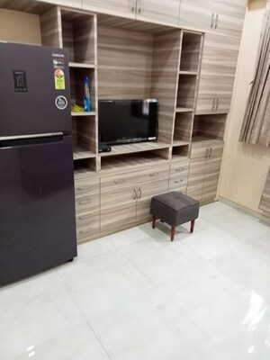Room in 1 BHK Apartment at Bandra West – for Rent