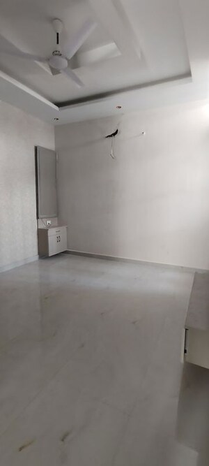 Room in 4 BHK Villa at Sahastradhara – for Sale