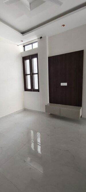 Room in 4 BHK Villa at Sahastradhara – for Sale