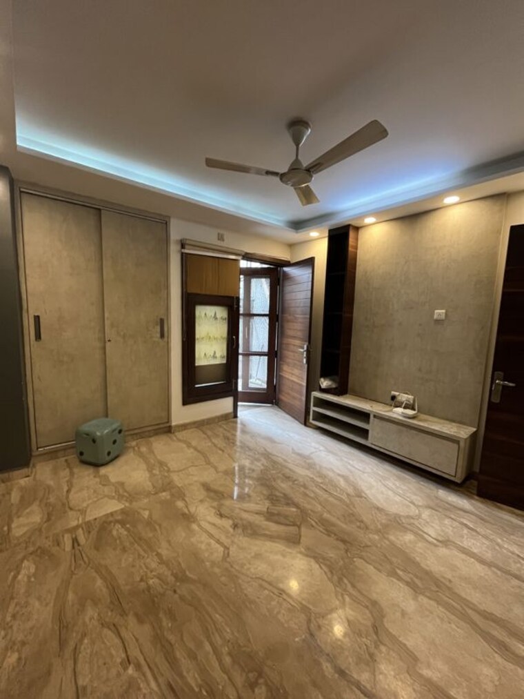 undefined, shivalik colony 3 Bedroom 1800 Sq.Ft. Builder Floor In Shivalik Colony Delhi 10693267
