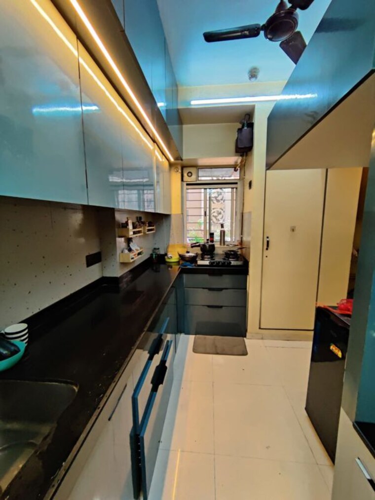 Kitchen, dosti-west-county 3 Bedroom 949 Sq.Ft. Apartment In Balkum Pada Thane 10693273