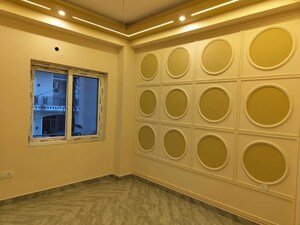 Parking in 3 BHK Builder Floor at Canal Road – for Sale