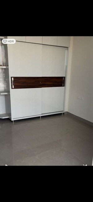 Room in 2 BHK Apartment at Parker White Lily, Sector 8 – for Rent