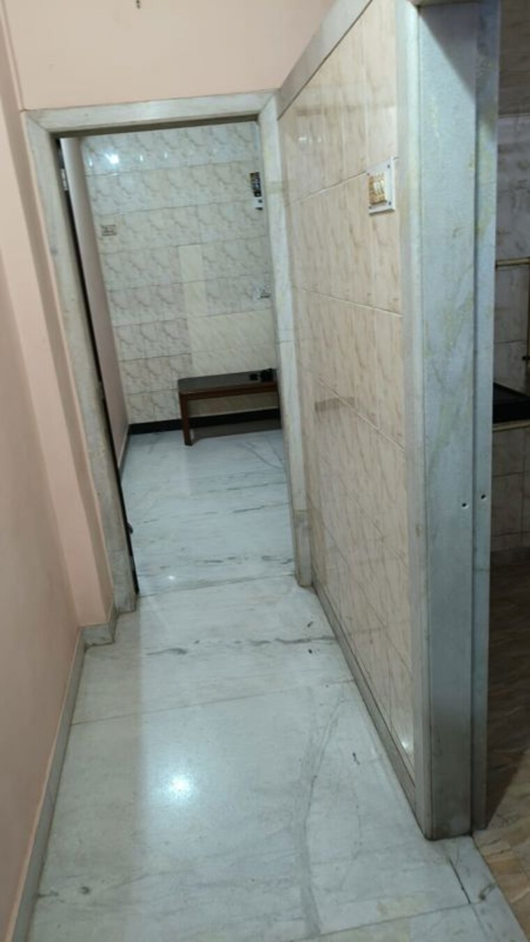 Balcony, shri-kumar-society 1 Bedroom 385 Sq.Ft. Apartment In Santacruz East Mumbai 10693287
