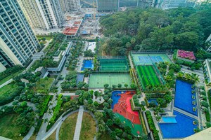 Master Plan in 4 BHK Apartment at Oberoi Realty Esquire, Goregaon East – for Sale
