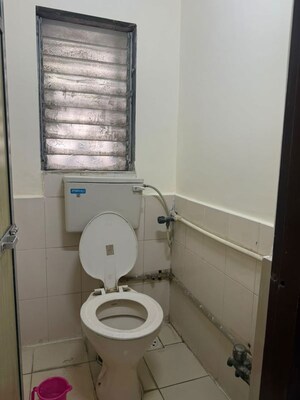 Bathroom in 1 BHK Apartment at Santacruz West – for Rent
