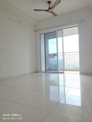 Room in 2 BHK Apartment at Godrej Park Ridge, Manjari – for Rent
