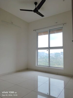 Room in 2 BHK Apartment at Godrej Park Ridge, Manjari – for Rent
