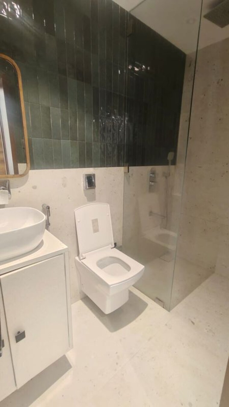 Bathroom, charisma-apartment 4 Bedroom 2250 Sq.Ft. Apartment In Bandra West Mumbai 10693295