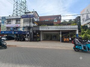  Showroom For Rent in Vyttila