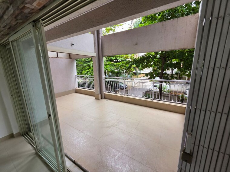 Balcony, baner 3 Bedroom 1000 Sq.Ft. Apartment In Baner Pune 10693325