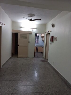 Room in 3 BHK Apartment at Sector 9 Dwarka – for Rent