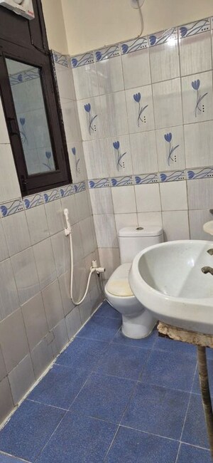 Bathroom in 2 BHK Builder Floor at RWA Apartments Sector 41, Sector 41 – for Rent