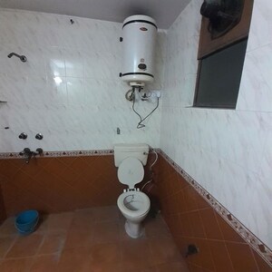 Bathroom in 2.5 BHK Builder Floor at Sector 11 – for Rent