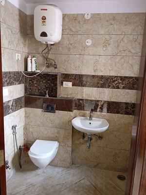 Bathroom in 2 BHK Builder Floor at RWA Apartments Sector 45, Sector 45 – for Rent