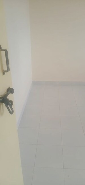Room in 2 BHK Apartment at Rakshak Nagar Gold, Kharadi – for Rent