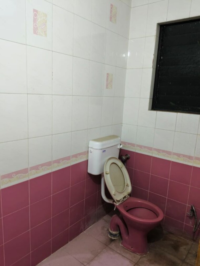 Bathroom, nisarg-akruti 2 Bedroom 920 Sq.Ft. Apartment In Pimple Nilakh Pune 10693425