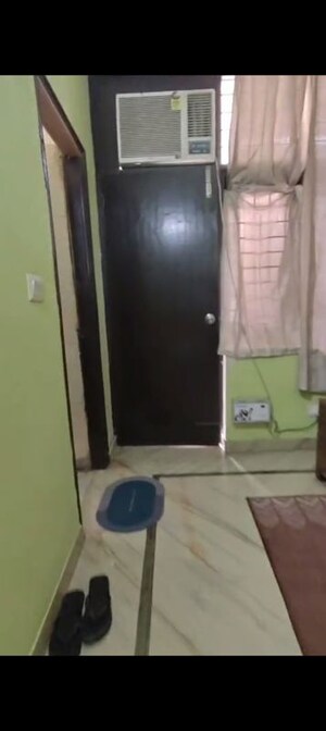 Bathroom in 2 BHK Builder Floor at Ardee City, Sector 52 – for Rent