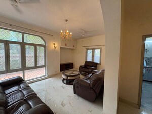 Living Room in 2 BHK Builder Floor at RWA Apartments Sector 26, Sector 26 – for Rent