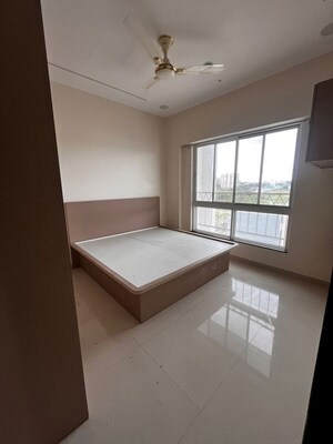Room in 3 BHK Apartment at Gera World of Joy, Kharadi – for Rent