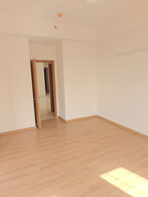 Room in 2 BHK Apartment at Godrej Nature Plus, Sohna Sector 33 – for Rent