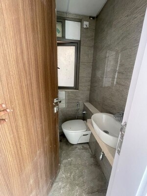 Bathroom in 3.5 BHK Apartment at Sheth Auris Serenity Tower 3, Malad West – for Rent