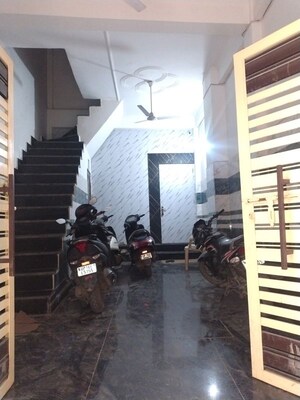 6 BHK Independent House For Sale in Sadarpur