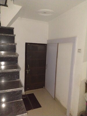 Furnished Amenities in 6 BHK Independent House at Sadarpur – for Sale