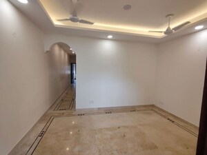 Room in 2 BHK Builder Floor at Malviya Nagar – for Rent
