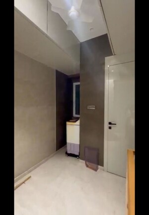 Room in 3 BHK Apartment at Marathon Monte South, Byculla West – for Rent