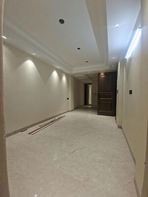 Room in 3 BHK Builder Floor at Chattarpur – for Sale