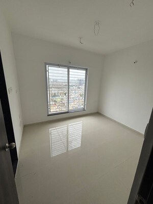 Room in 3 BHK Apartment at Goel Ganga Altus, Kharadi – for Rent