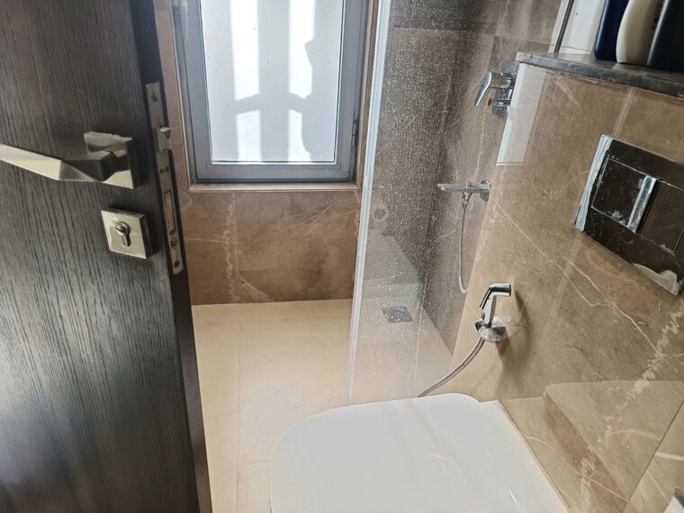 Bathroom, piramal-aranya 3 Bedroom 920 Sq.Ft. Apartment In Byculla Mumbai 10693556