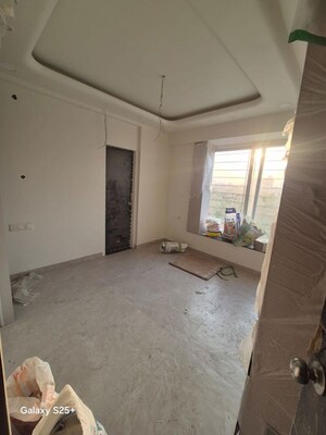 Room in 2 BHK Apartment at Lashkari Bagh – for Sale