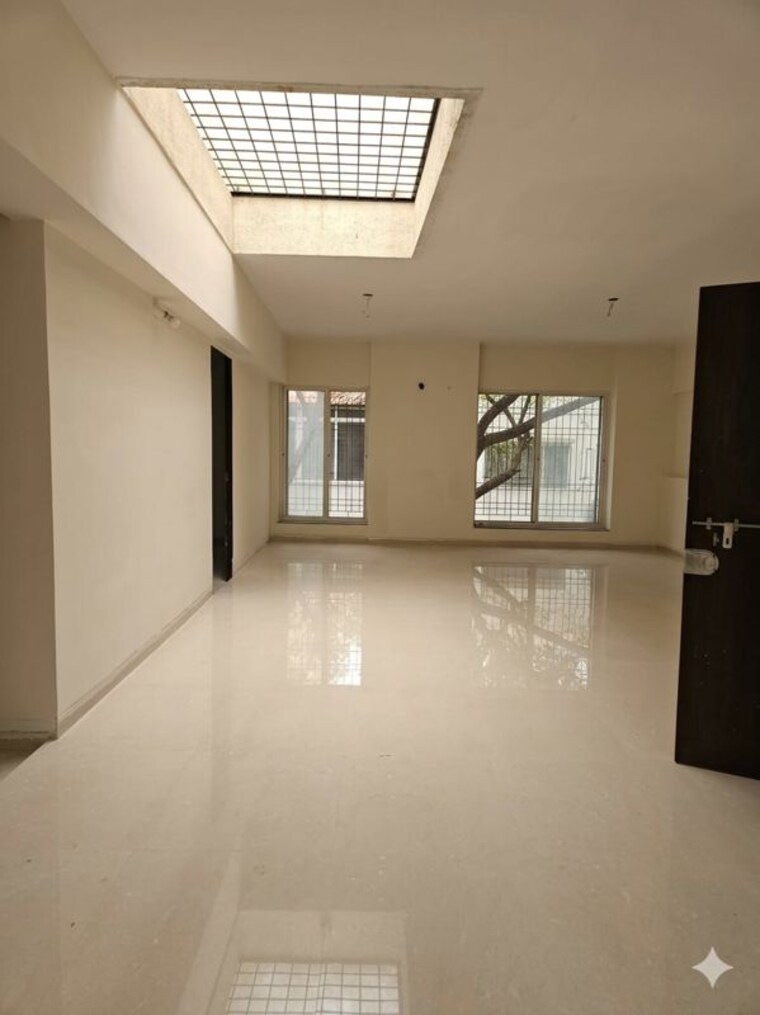 Room, bhosale nagar Commercial Office Space 1050 Sq.Ft. In Bhosale Nagar Pune 10693558