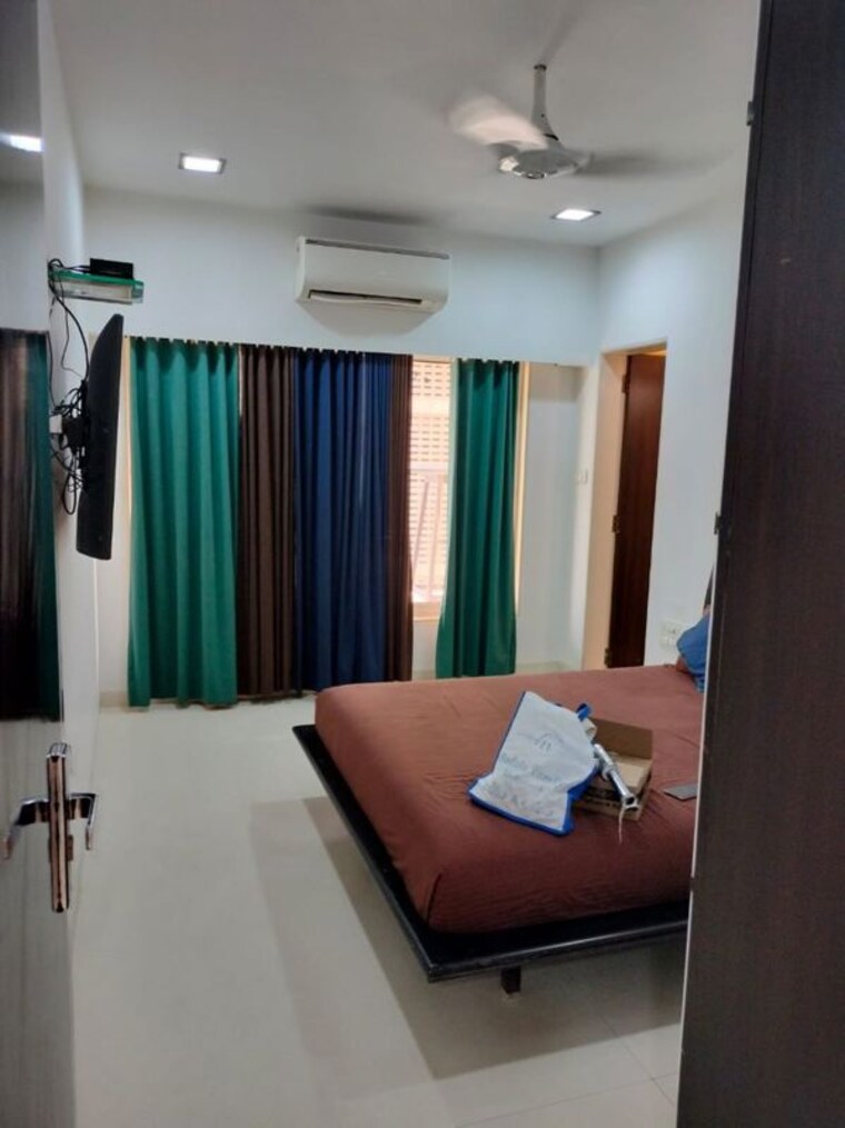 Room, gulmohar road 3 Bedroom 1150 Sq.Ft. Apartment In Gulmohar Road Mumbai 10693590