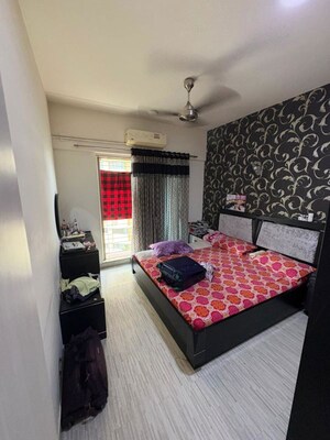 Bedroom in 3 BHK Apartment at Bredco New Viceroy Park , Kandivali East – for Rent