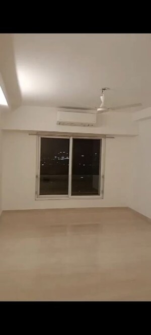 Room in 3 BHK Apartment at Kanakia Paris, Bandra East – for Sale