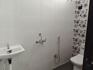 Bathroom in 4 BHK Villa at Patel Nagar – for Sale