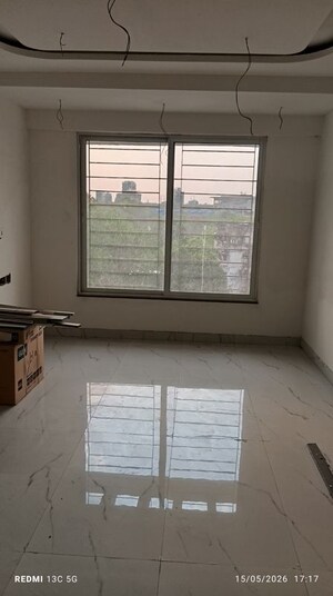 Room in 3 BHK Apartment at Lashkari Bagh – for Sale