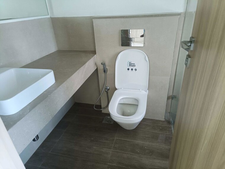 Bathroom, piramal-aranya 3 Bedroom 920 Sq.Ft. Apartment In Byculla Mumbai 10693712