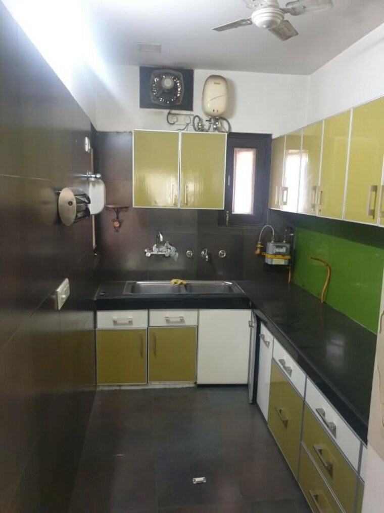 Kitchen, kalkaji 3 Bedroom 1850 Sq.Ft. Builder Floor In Kalkaji Delhi 10693751