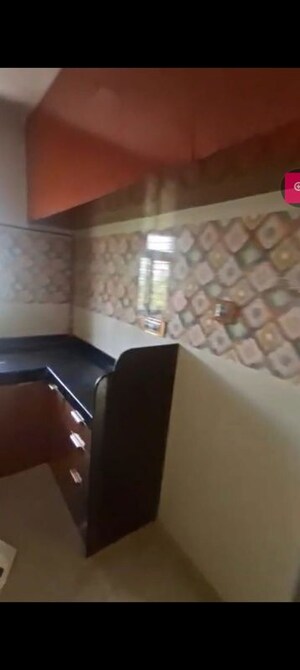 Living Room in 2 BHK Builder Floor at Lokhandwala Complex – for Rent