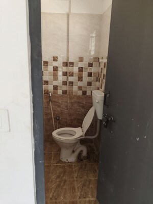 Bathroom in 1 BHK Apartment at Sri Sai Residency Kadubeesanahalli, Kadubeesanahalli – for Rent
