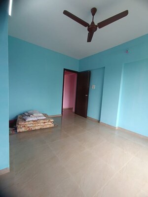 Room in 2 BHK Apartment at Ashutosh CHS Goregaon, Goregaon West – for Rent